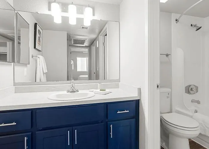 Apartment Landing Modern With Amazing Amenities